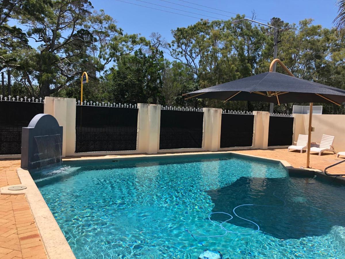 Hervey Bay Motel Bagian luar foto